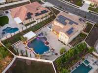 House 2223409538