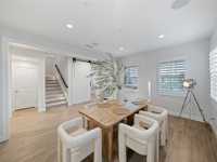 House 2223409583