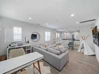 House 2223409606