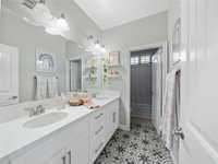 House 2223409612