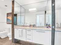 House 2229081424