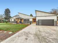 House 2375295437