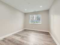 House 2375295542