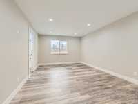 House 2375295547