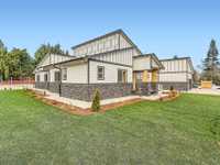 House 2375295447