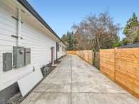 House 2375295606