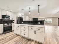 House 2375295460