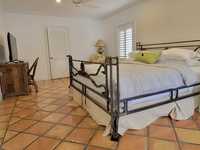 House 2459683774