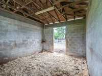 House 2494799121