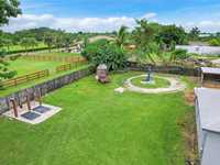 House 2494799136