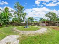 House 2494799145