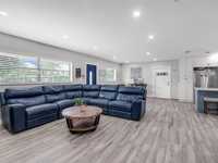 House 2494798950