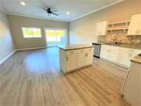 House 2258171929