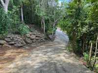 House 2407239809
