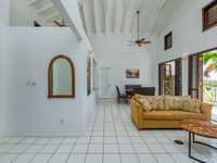 House 2798094432