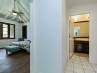 House 2798094447