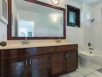 House 2798094470
