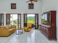 House 2798094282