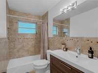 House 2279200956