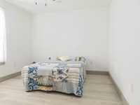 House 2292103042