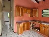 House 2410141252