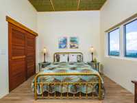 House 2564616452