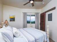 House 2564616702