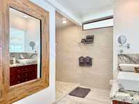 House 3005385976