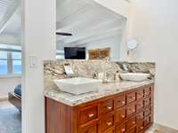 House 3005386064