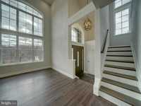 House 2590758216