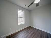 House 2590758239