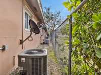 House 2359818999
