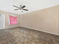 House 2359819025