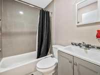 House 2359819028