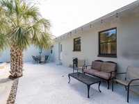 House 2380443712