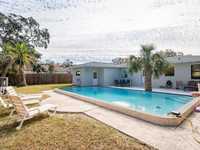 House 2380443746