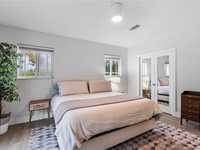 House 2400480798