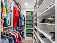 House 2400480804