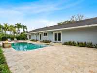 House 2400480714