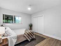 House 2400480838