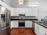 House 2400480905