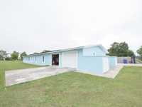 House 2430365693