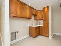House 2430365779
