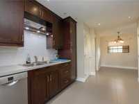 House 2430365821