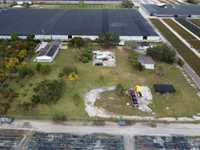 House 2430365851