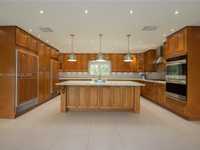 House 2430365725