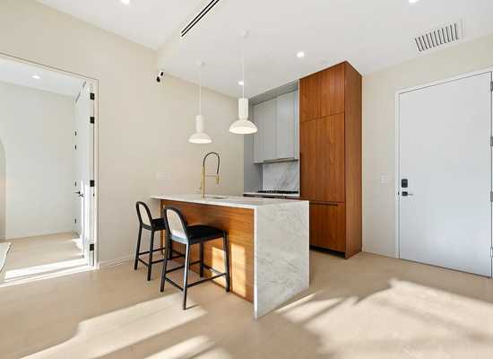 3116 21, Astoria, Condo/Co-op,  for sale, Showcase Realty