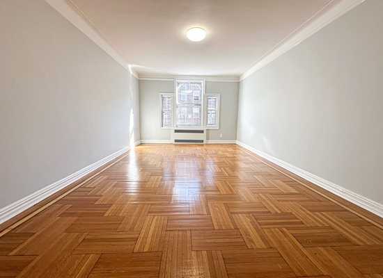 11123 76, Forest Hills, Apartment,  sold, Showcase Realty