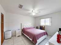 House 2382731320