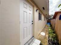 House 2382731323